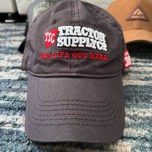 TRACTOR SUPPLY STRAP BACK